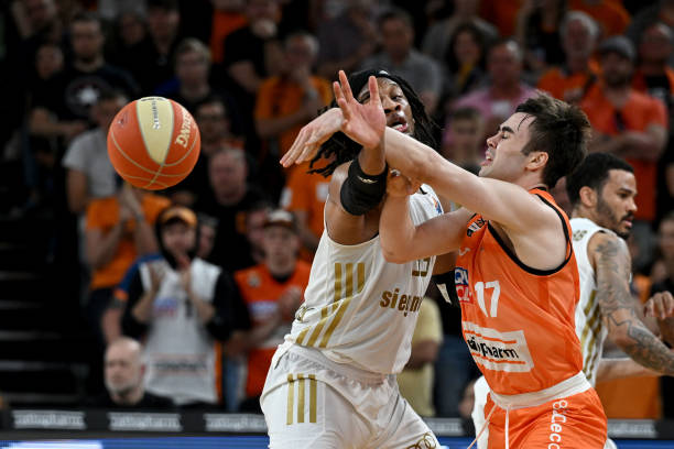 而他能够继 而他能够继